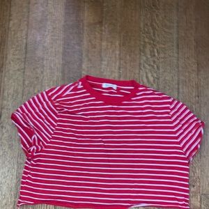 Heart and hips cropped T-shirt. Size medium.